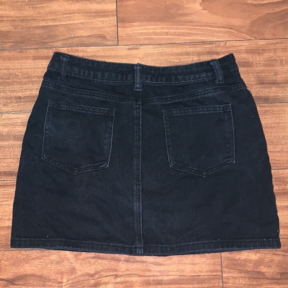 LAST DAY 📌 F21 black Denim Skirt - Picture 2 of 3